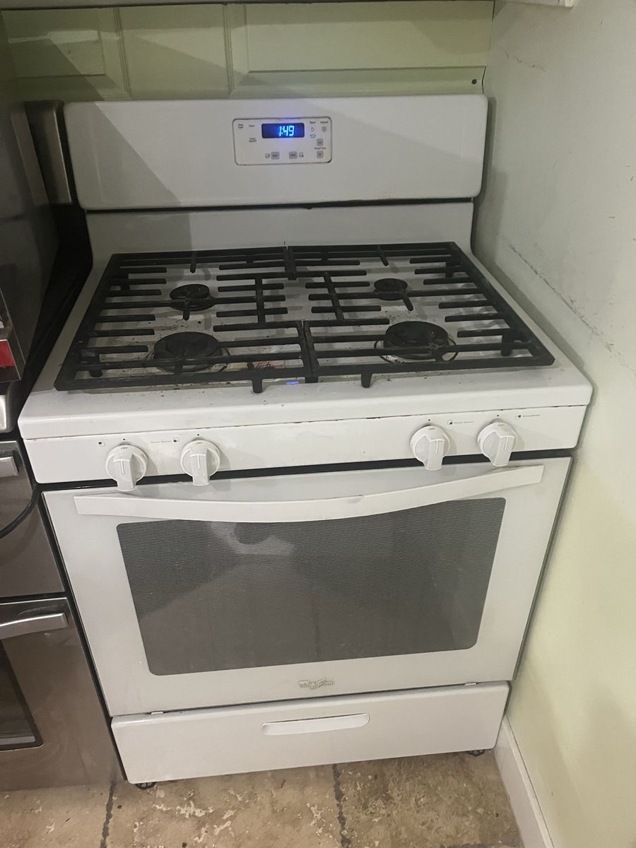 Whirlpool White Gas Range Stove with 4 Burners and Oven