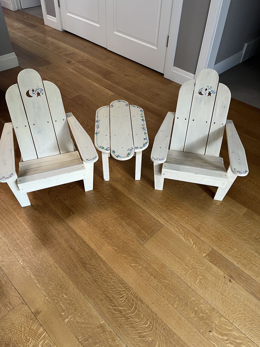 Sweet, vintage children’s outdoor furniture. 2 chairs, 1 table, hand painted, great vintage condition