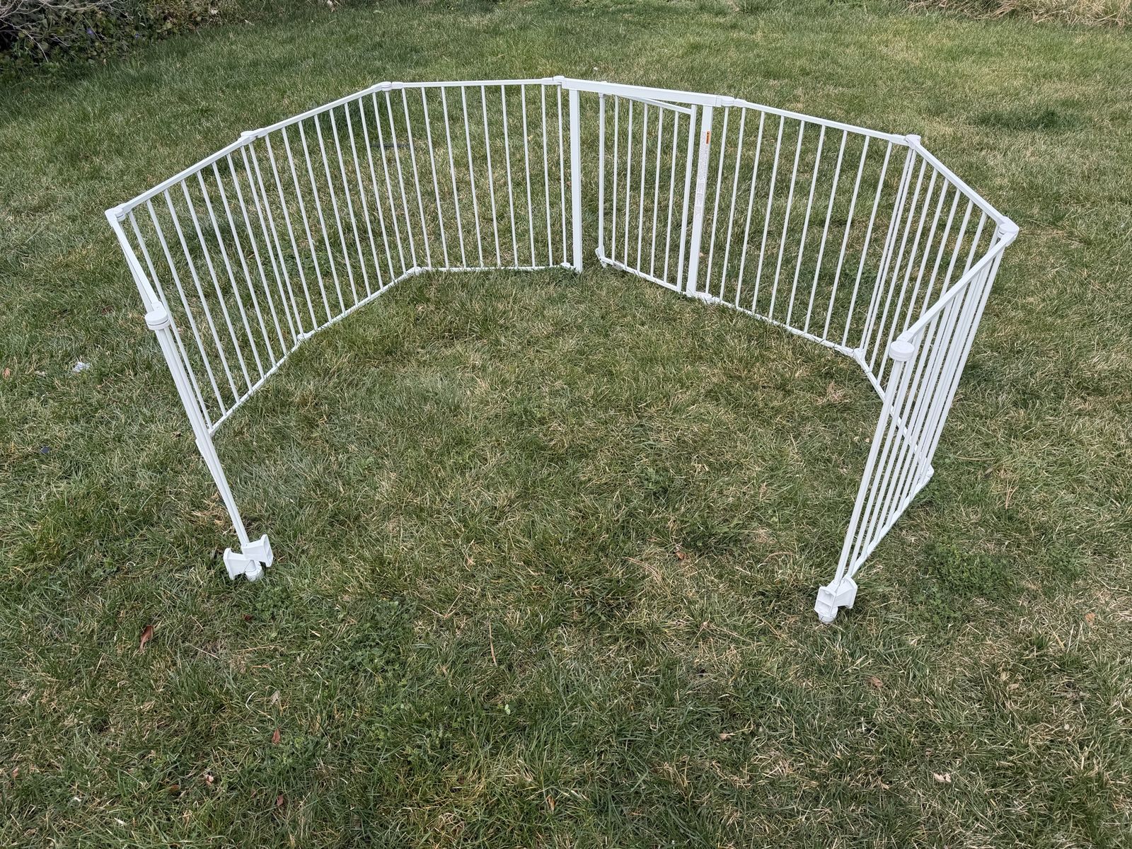 8 Panel (16 Ft) Metal Baby / Pet Safety Gate