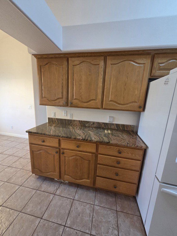 Oak Kitchen Cabinets