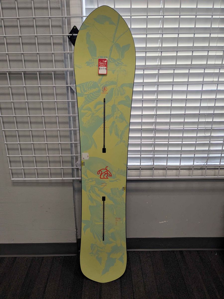 Burton Family Tree: Sketch Artist 151cm Snowboard - Used (2026)
