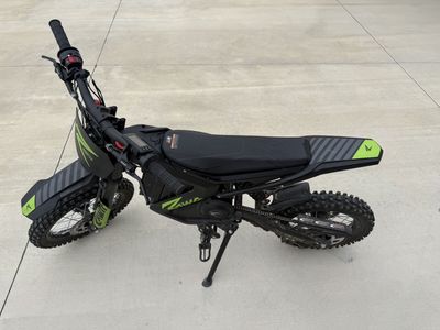 Rawrr Mantis Mini 2025