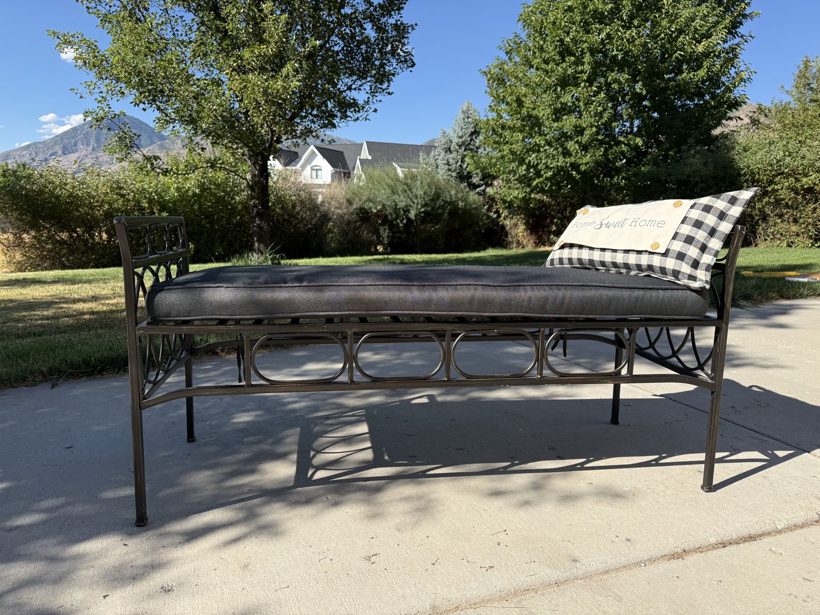Bench Iron. 