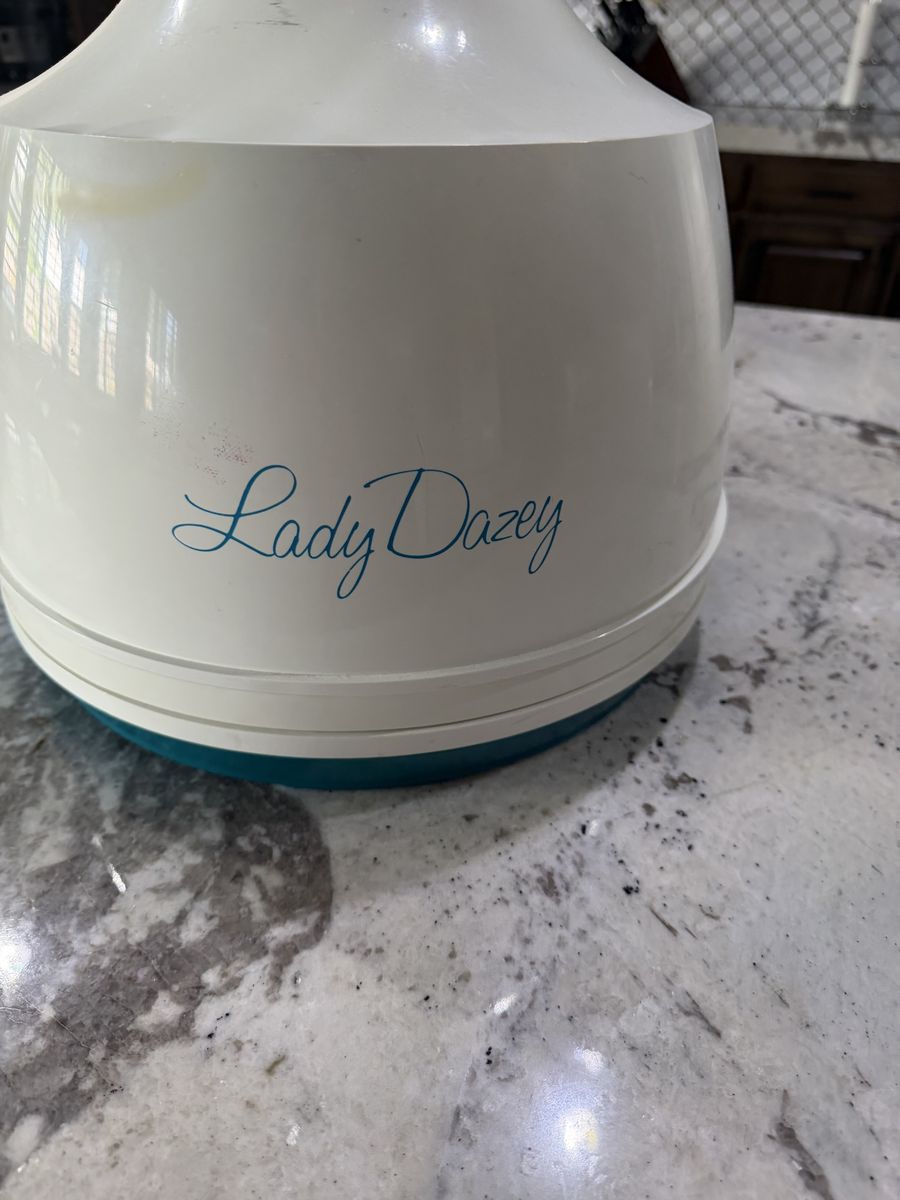 Lazy Dazey Hair dryer