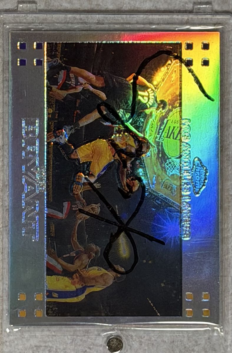 Kobe Bryant Topps Chrome Silver Autograph 511/999