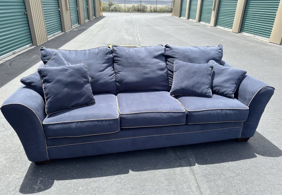 Couches!!