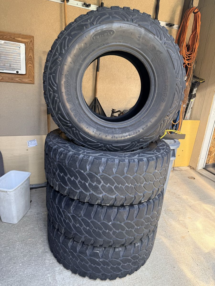 Set of 4 Pro Comp Xtreme MT2 Tires 37x12.50R17LT