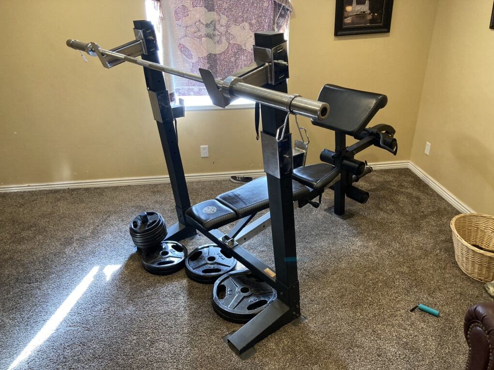 Golds Gym Pro Bench Press/Squat Rack, Weights!