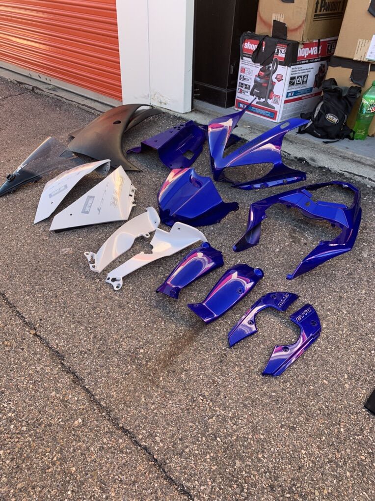 Plastic Fairings For 2009-2014 YamahaYZF R1