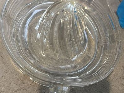 Vintage Clear Glass Citrus Juicer Reamer with Handle