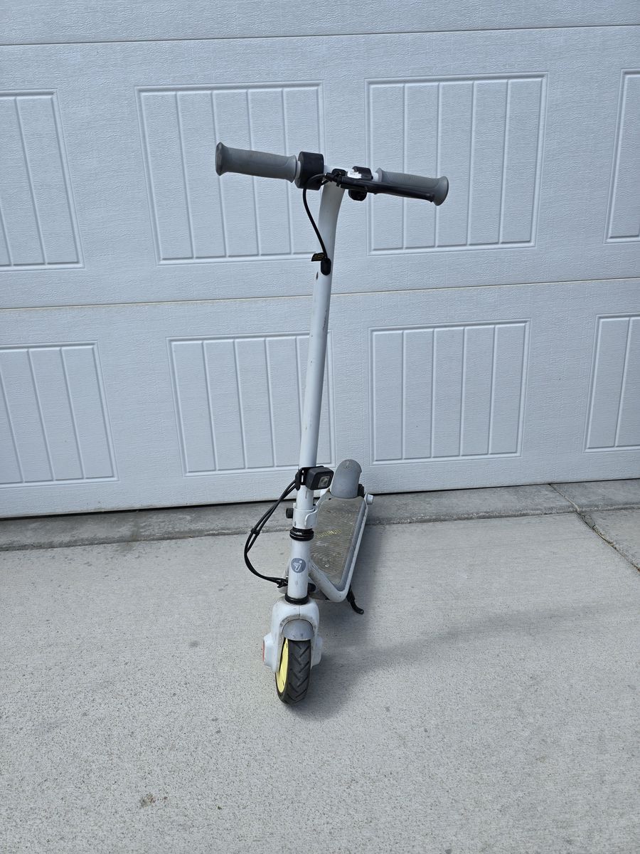 Segway Ninebot Kids Electric Scooter – Works Great – White
