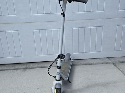 Segway Ninebot Kids Electric Scooter – Works Great – White
