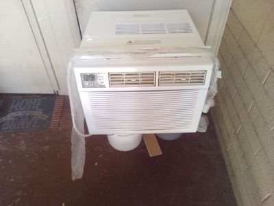 Window Air conditioner 1800BTU