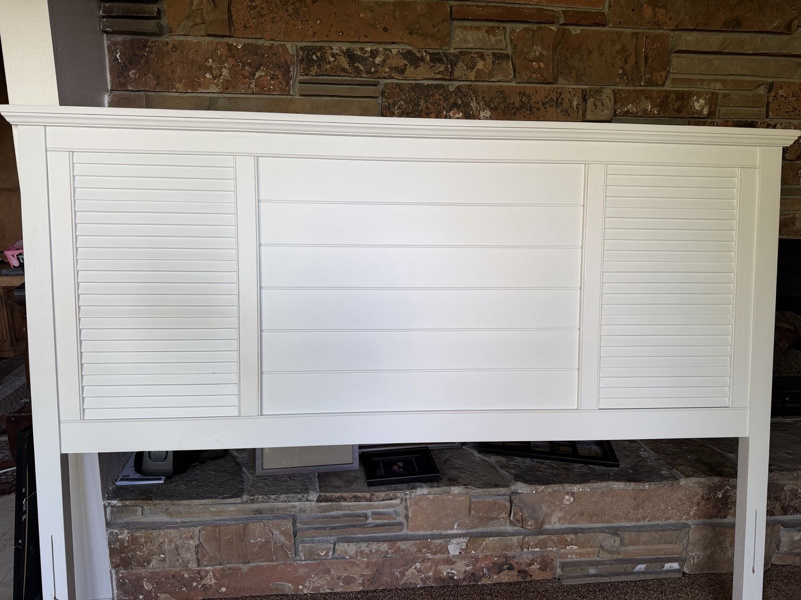 King Size Solid Wood White Coastal / Cottage Headboard