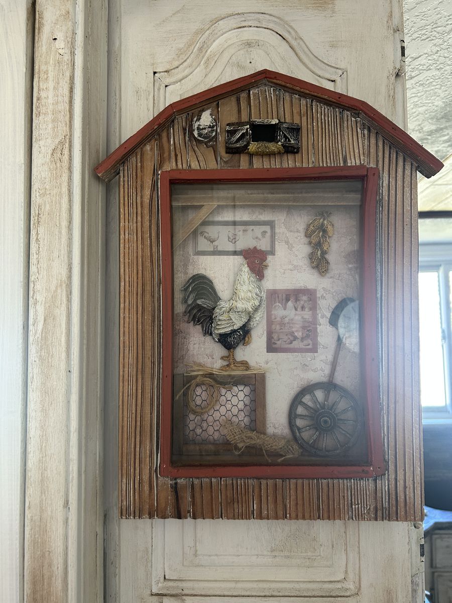 Rustic Farmhouse Rooster Shadow Box Wall Décor