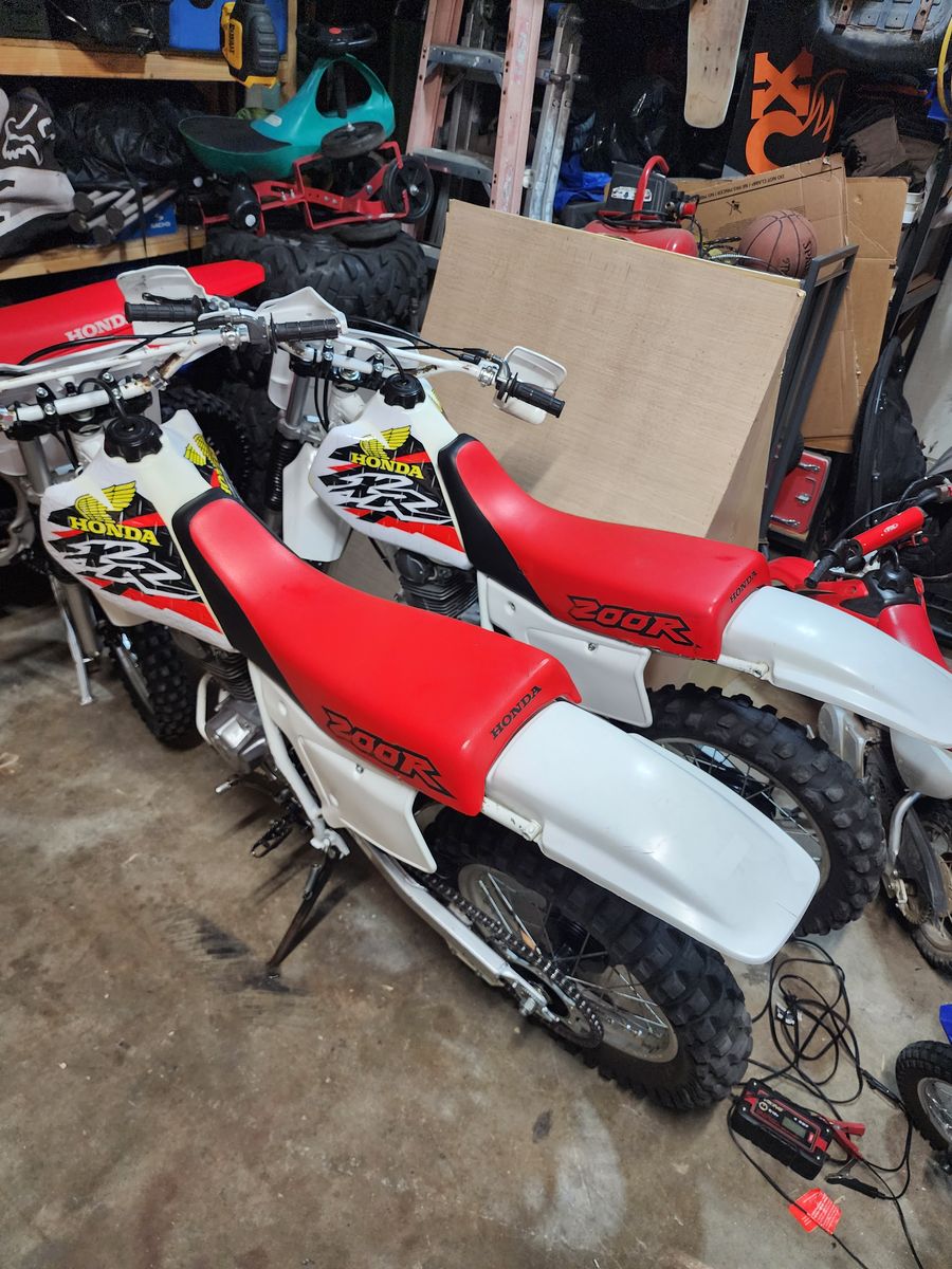 Honda xr200r