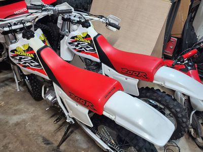 Honda xr200r
