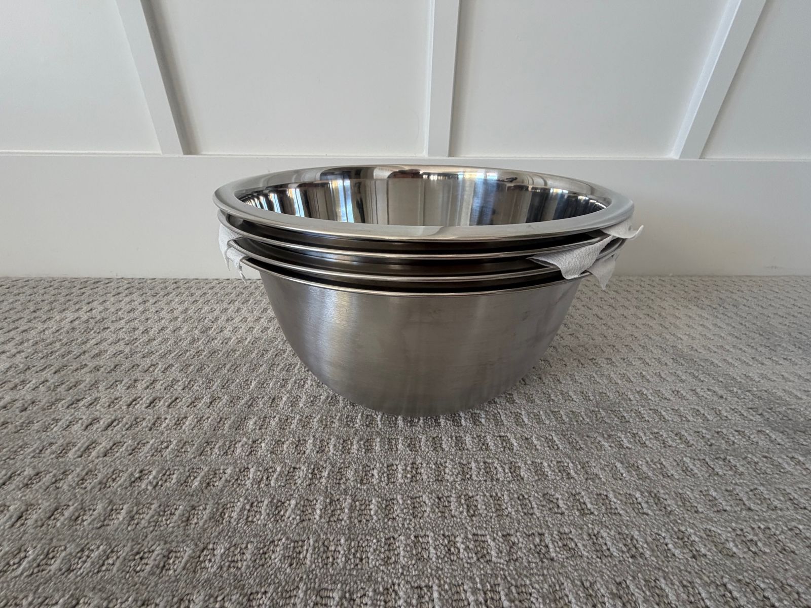 8qt. Stainless Steel Mixing Bowl - Like new (only used once)