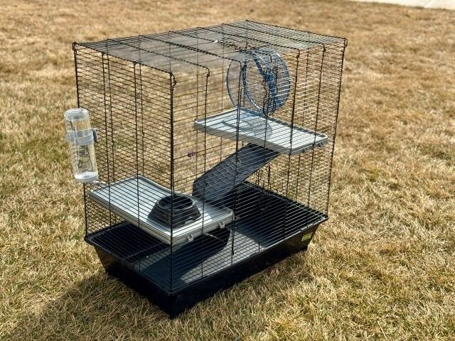 Deluxe 3-Tier Small Animal Habitat with Accessories