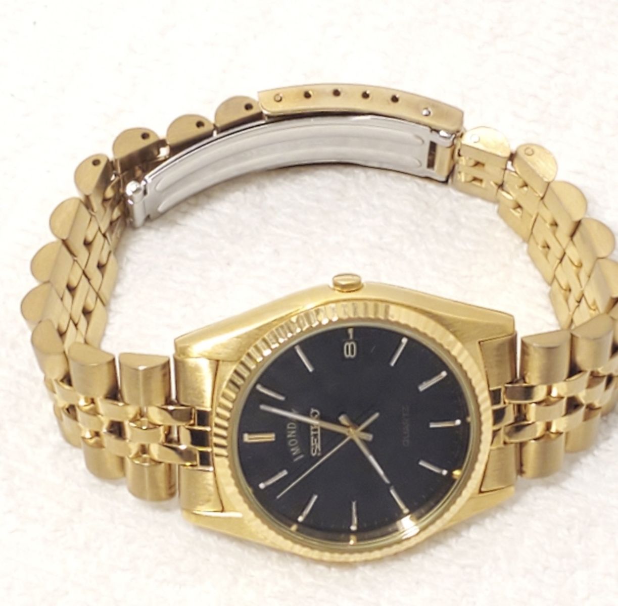 Seiko Men's Gold-Tone Quartz Watch Black Dial Day Date SGF206 Style