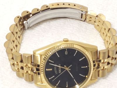 Seiko Men's Gold-Tone Quartz Watch Black Dial Day Date SGF206 Style