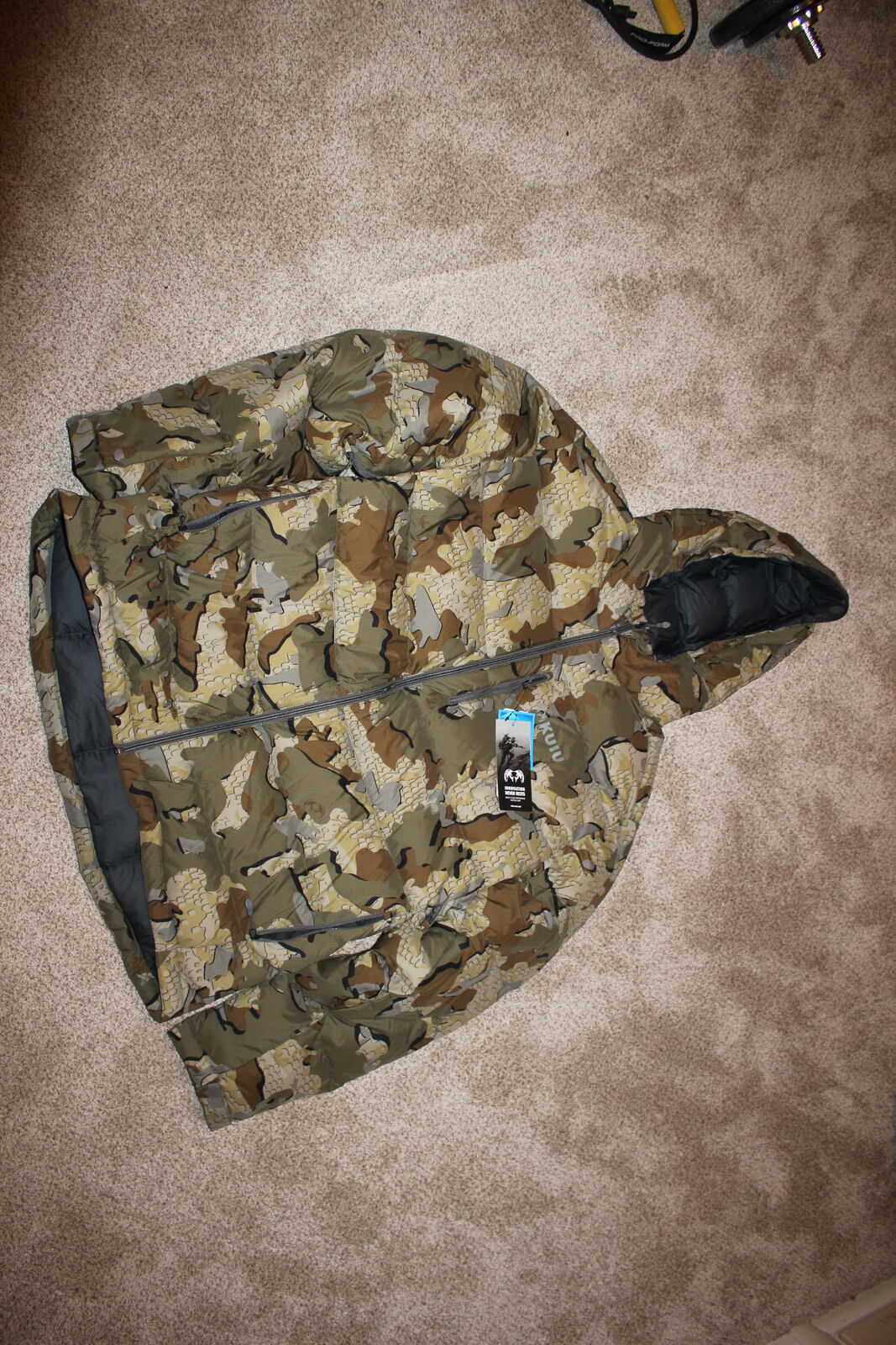 KUIU Super Down Pro Hooded Jacket - Size XXXL