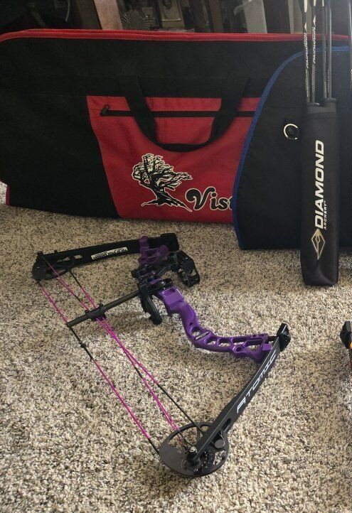Youth Compound Bow- Diamond Archery Atomic Bow