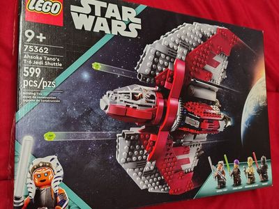 LEGO Star Wars Ahsoka Tano's T-6 Jedi Shuttle Set 75362 (599 Pieces)