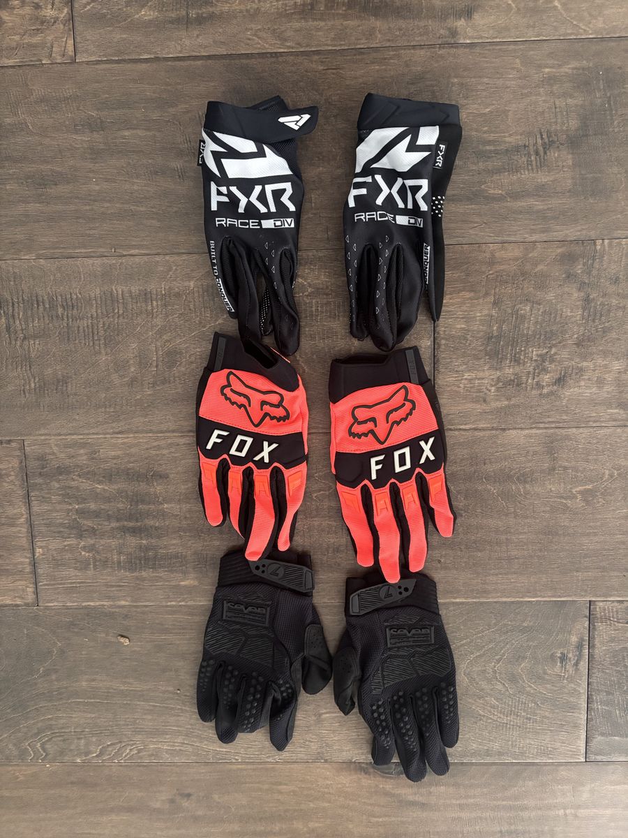 Moto Gloves Size Large