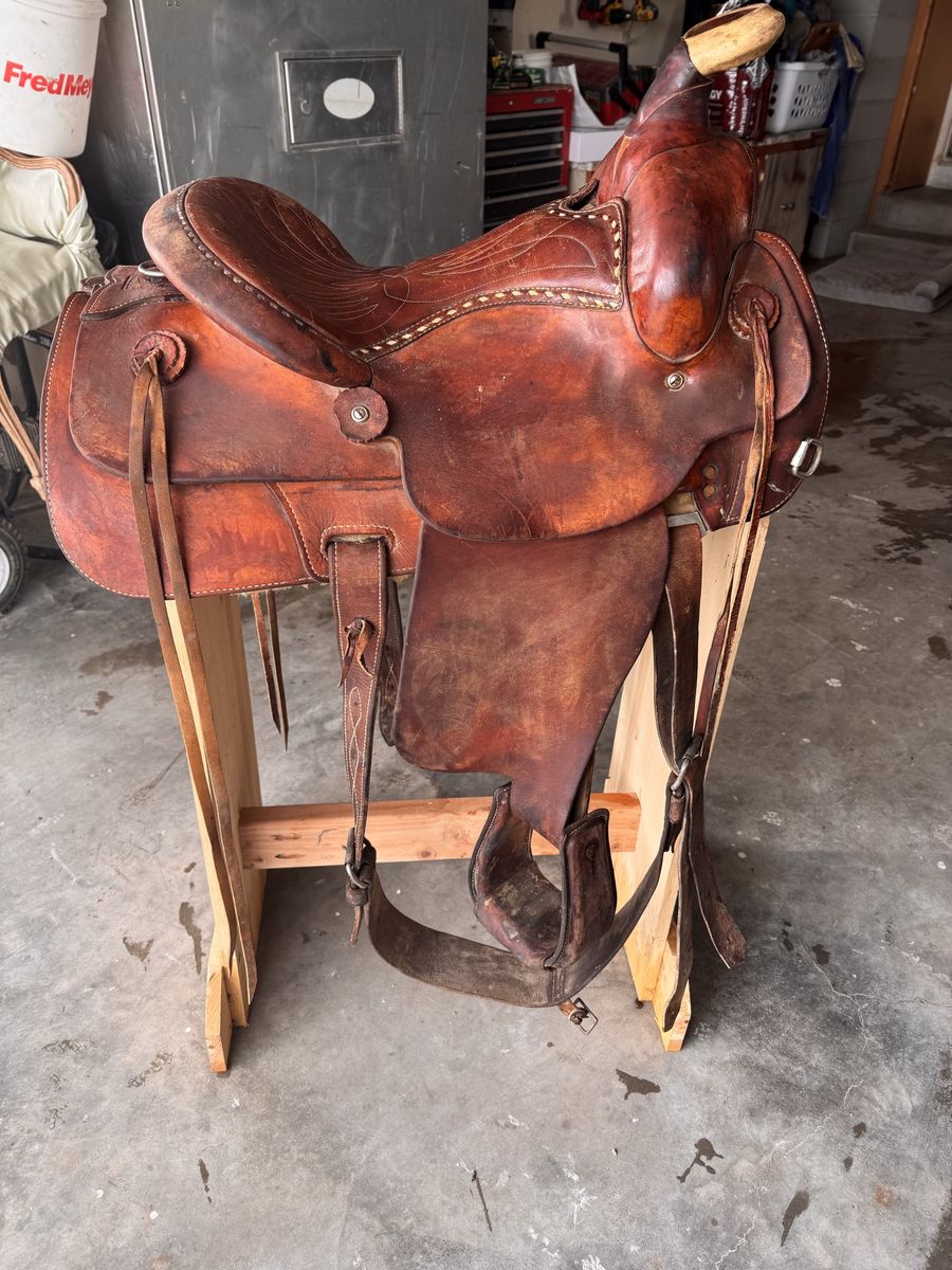 15" Utahn Saddle
