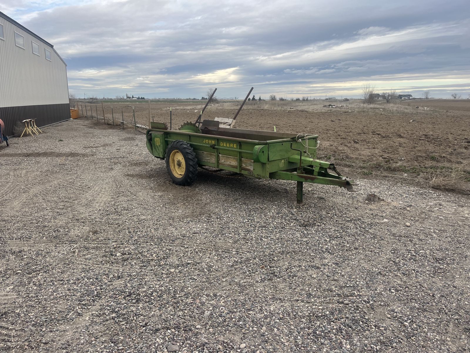 Jhon Deere # 33 Manure Spreader