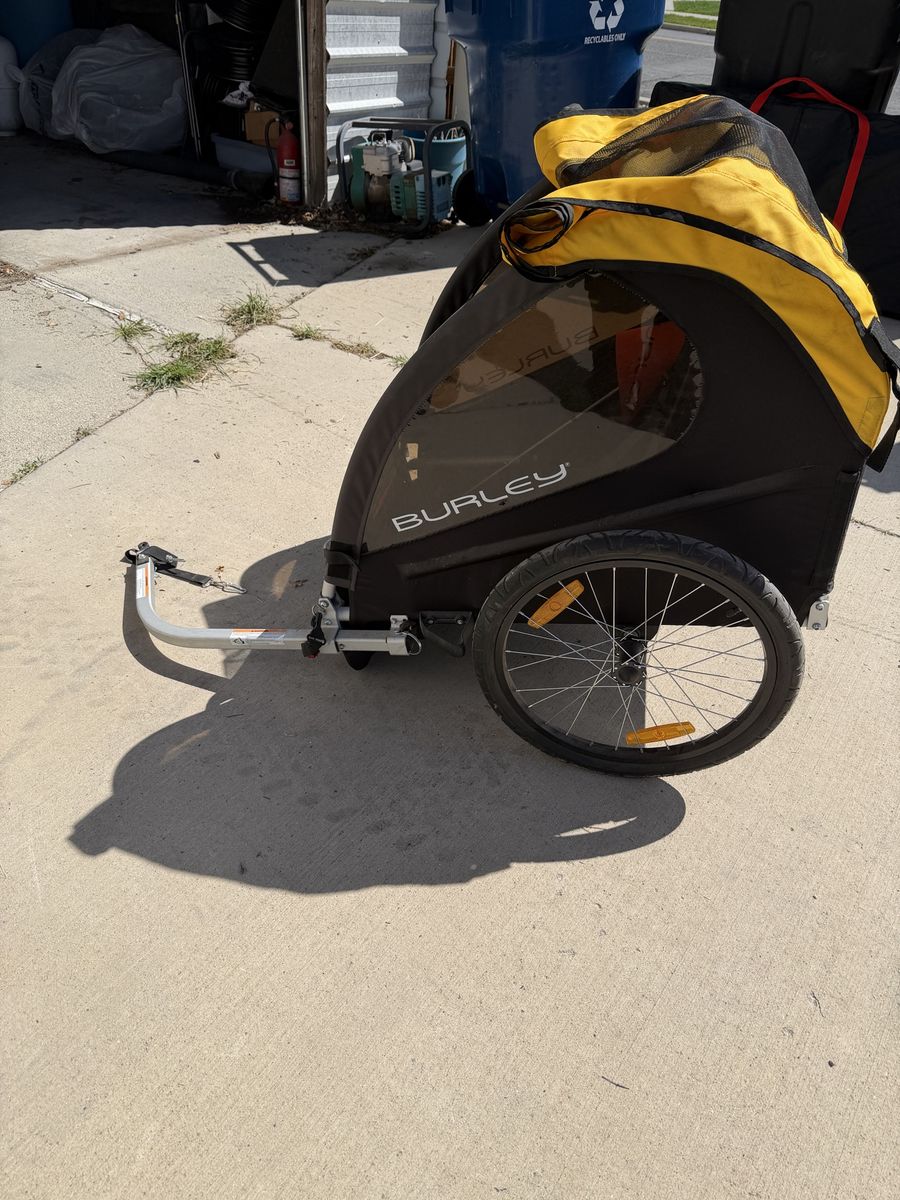 Burley Bee bike stroller trailer