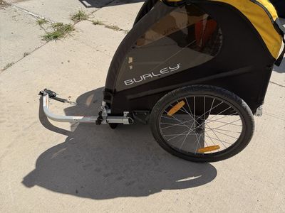 Burley Bee bike stroller trailer