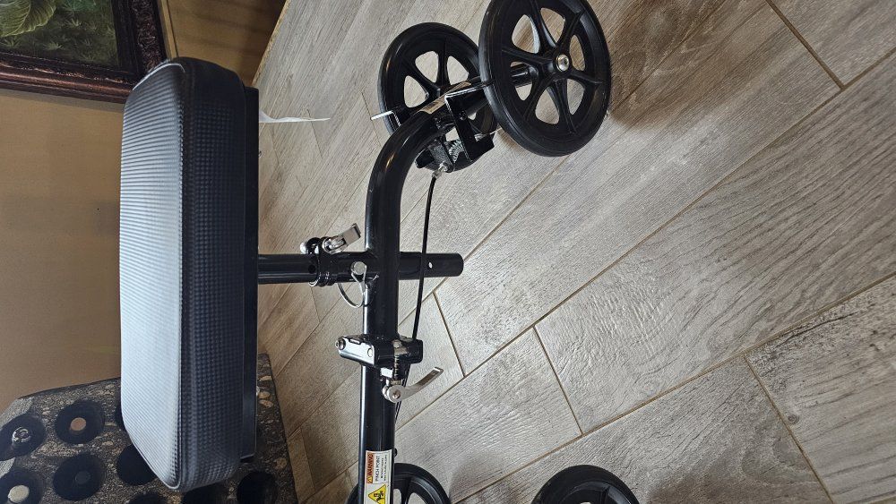 knee scooter