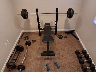 bench set, bars, plates