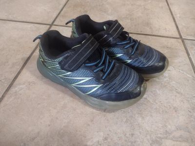 Boys Athletic Sneakers Size 11 Black Blue