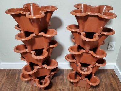 EzGro Quad Pot / Planters - $4 per planter / $40 (set of 10)