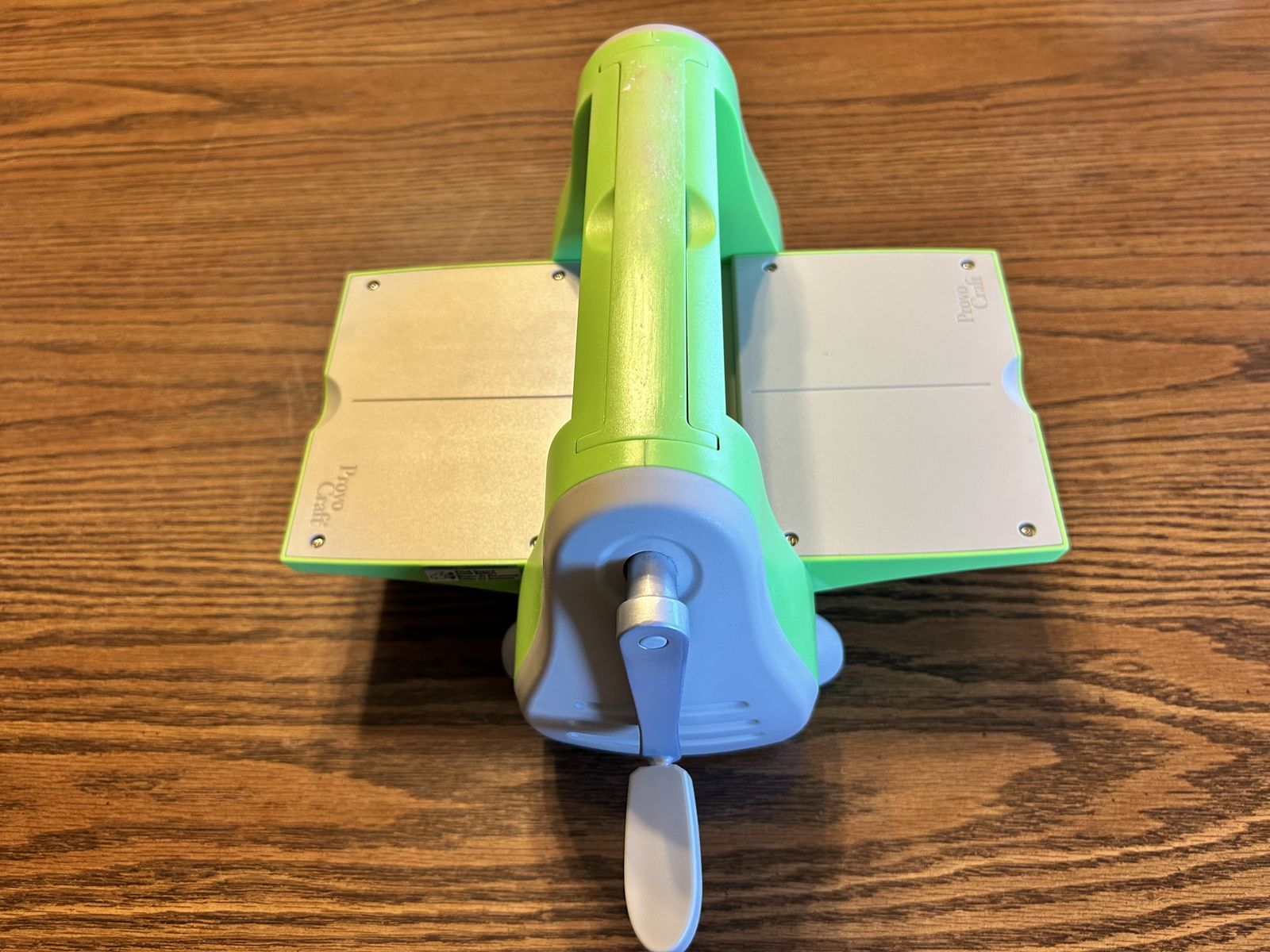 Provo Craft Cuttlebug Die Cutting and Embossing Machine with Plates