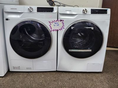BEAUTIFUL SAMSUNG 24INCH FRONTLOAD WASHER AND ELECTRIC DRYER SET! W-WARRANTY