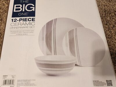 Brand New Striped Dinnerware Plates and Bowls Set