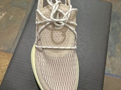 NEW Sorel Kinetic Impact Lace Off White Sneaker 9