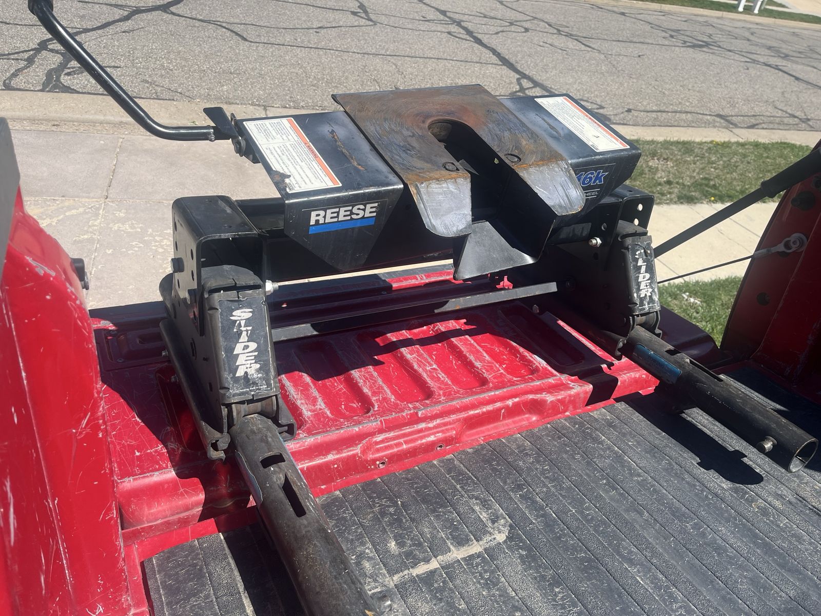 Reese 16k 5th Wheel Hitch