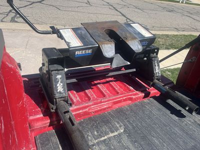 Reese 16k 5th Wheel Hitch