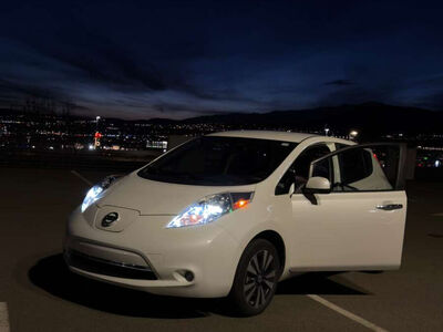 2013 NISSAN LEAF SV