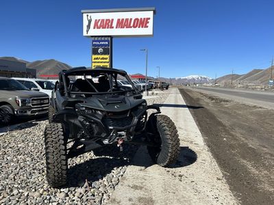 2026 Can-Am Maverick R MAX X RC Green Satin - B009