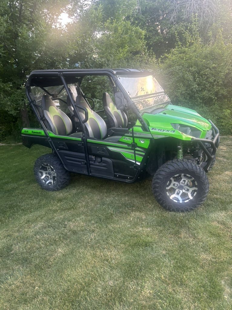 2017 Kawasaki Teryx 4