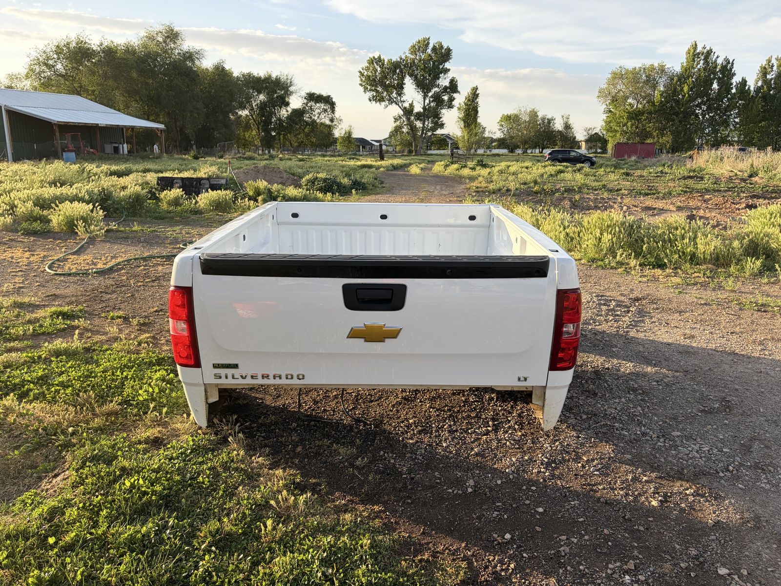 Chevy Silverado Truck Bed 2007-2013 4x4 White - Good Condition