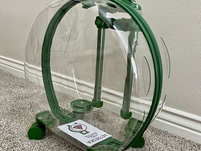 NEW Bubble Pet Carrier with Wheels