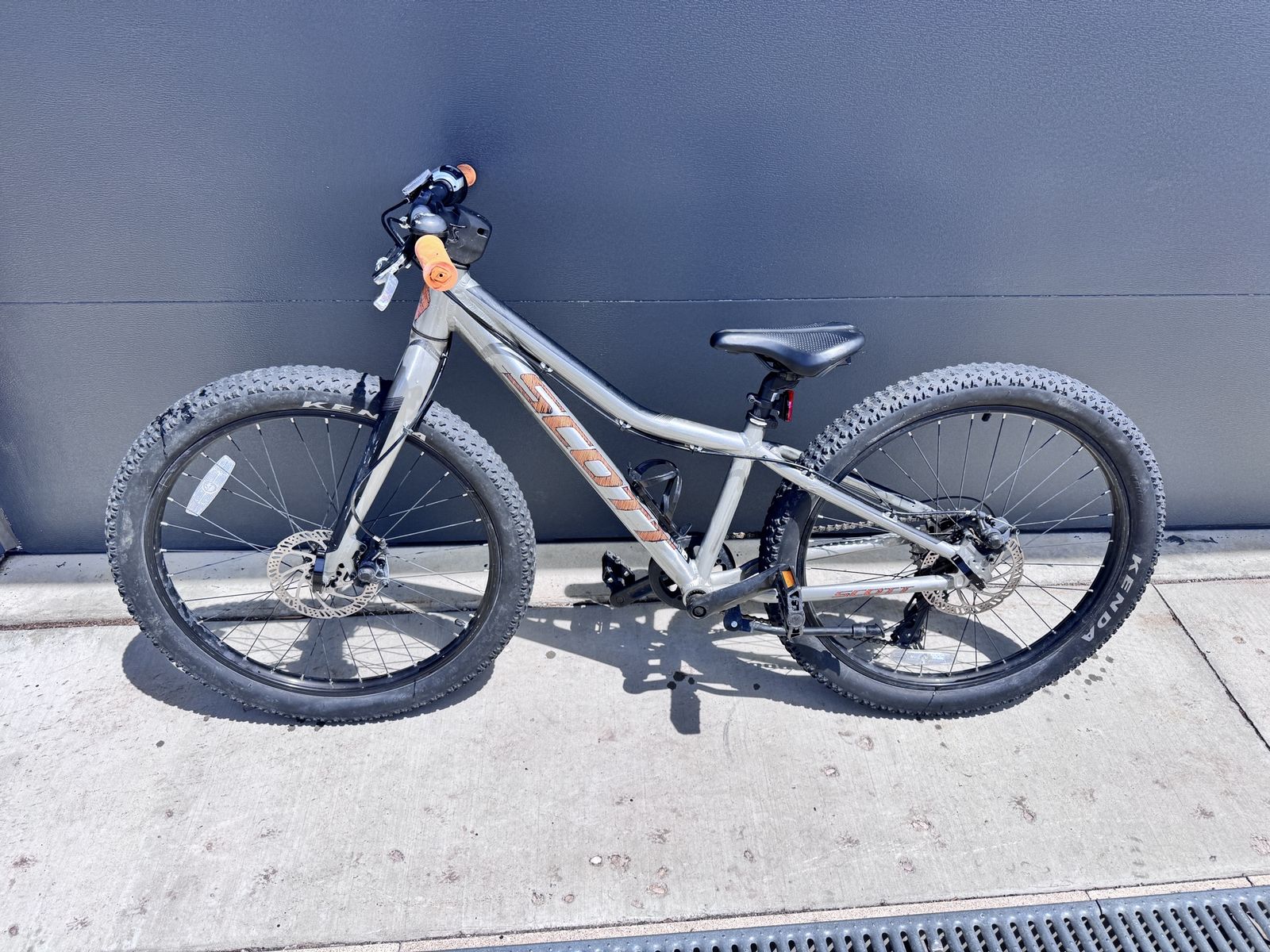 SCOTT Roxter 24 Disc Kids Mountain Bike , 24" Wheels