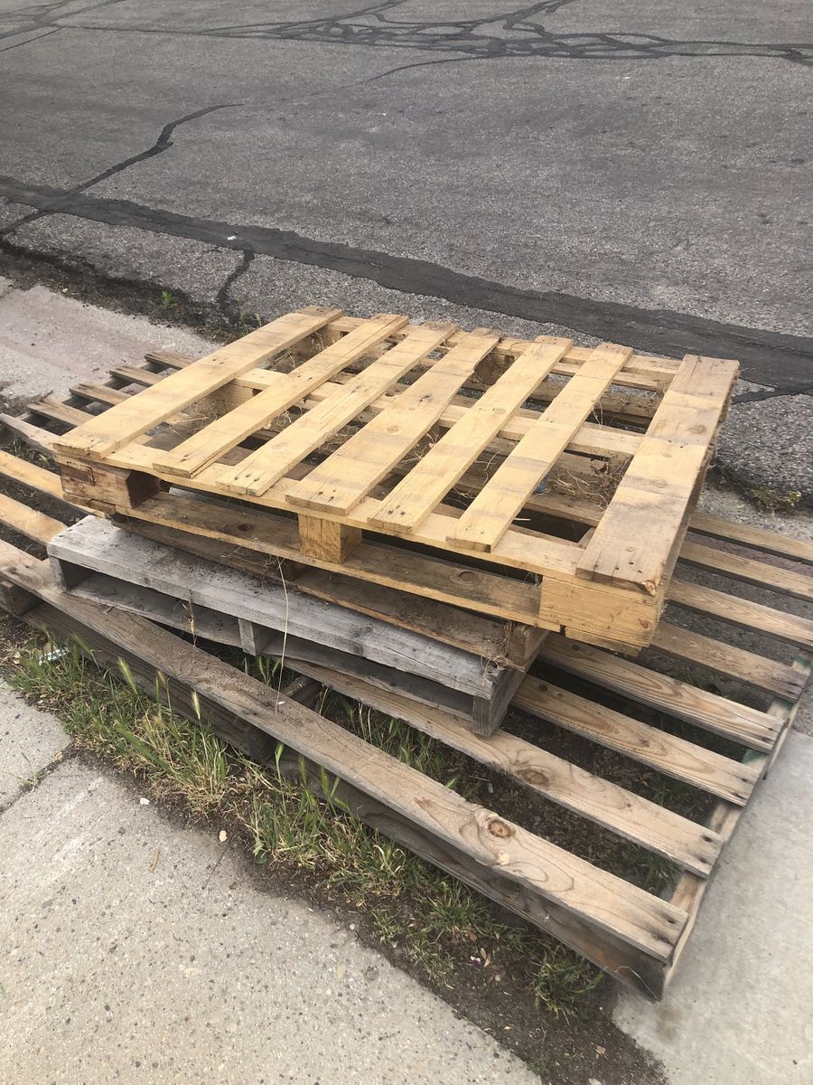 Free pallets take all or none